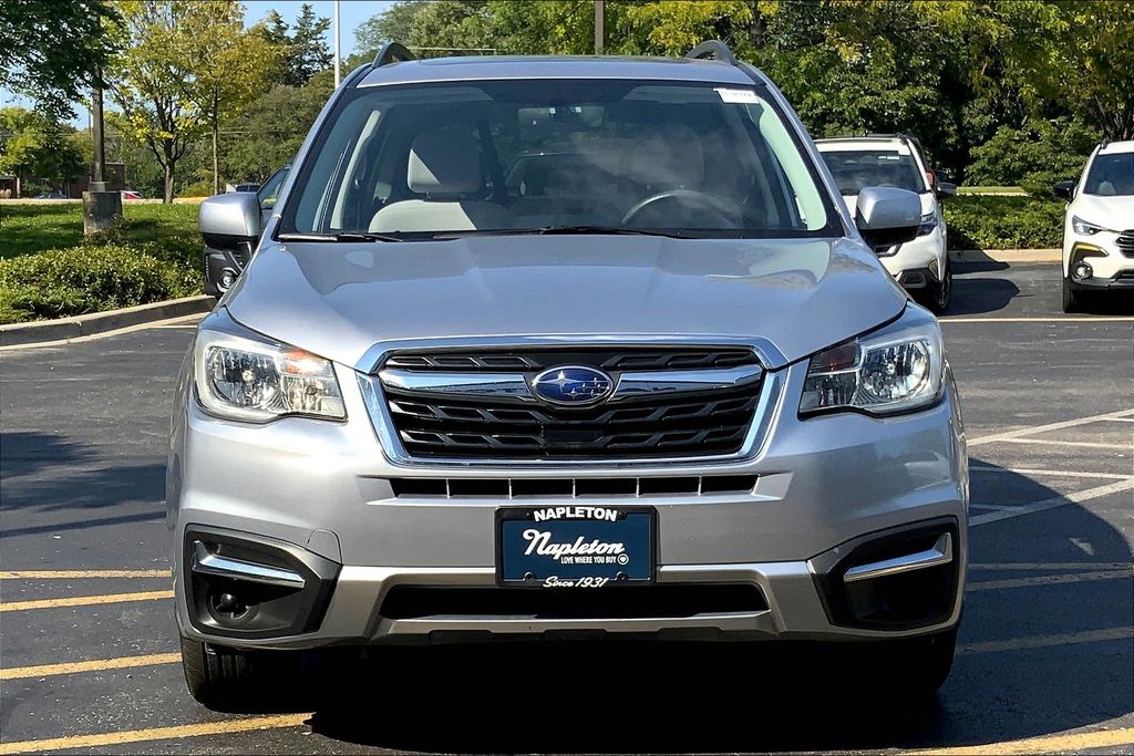 2017 Subaru Forester 2.5i Premium photo 2