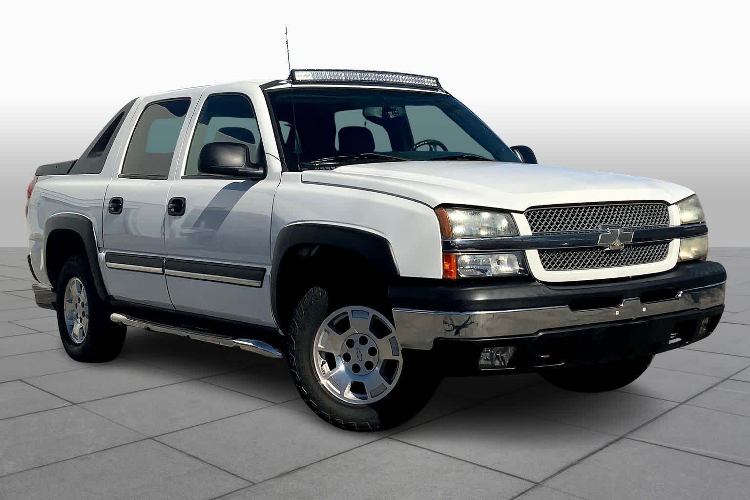Used 2004 Chevrolet Avalanche Base with VIN 3GNEK12TX4G245796 for sale in El Paso, TX