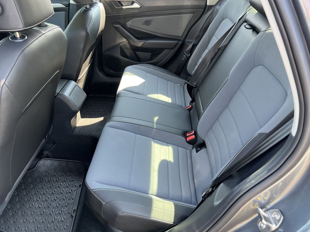 2025 Volkswagen Jetta 1.5T SE photo 2