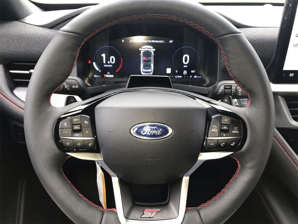 2025 Ford Explorer ST photo 14