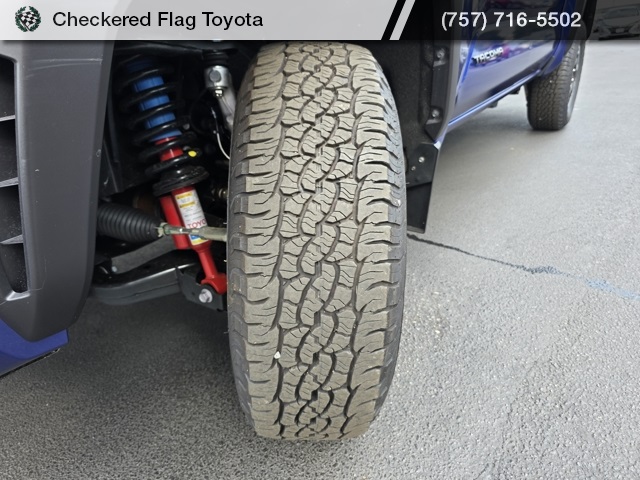 2025 Toyota Tacoma TRD Off-Road photo 14