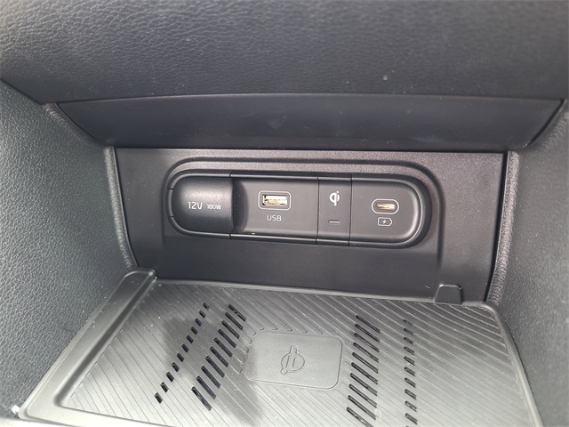 2024 Kia Sportage EX photo 25