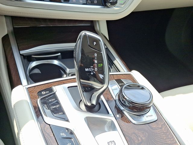 2019 Bmw 750i xDrive Sedan photo 15