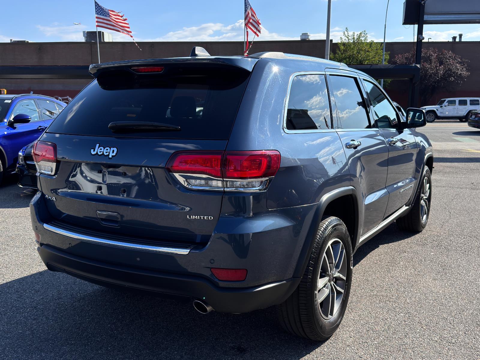 2021 Jeep Grand Cherokee Limited photo 3