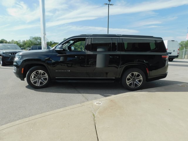 2023 Jeep Wagoneer L Series II photo 4