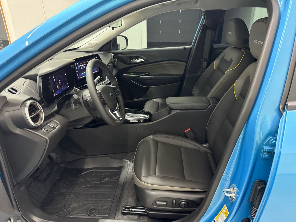 2025 Chevrolet Trax ACTIV photo 13