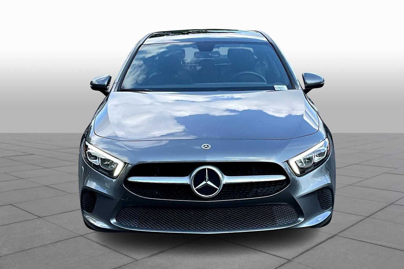 2022 Mercedes Benz A 220 photo 3