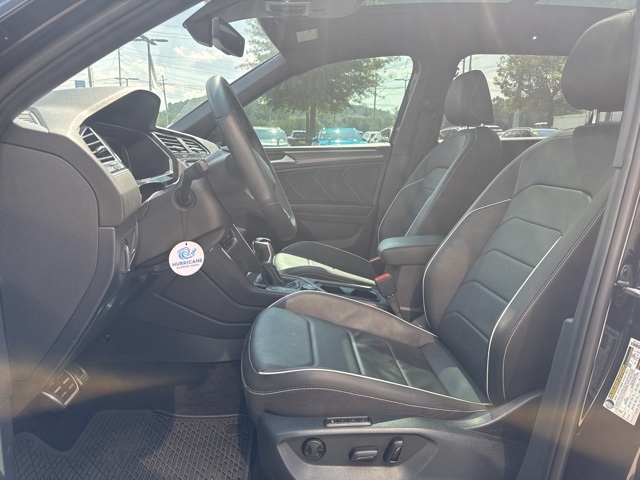 2022 Volkswagen Tiguan SEL Premium R-Line photo 15