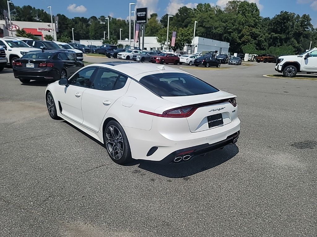 2020 Kia Stinger GT-Line photo 3