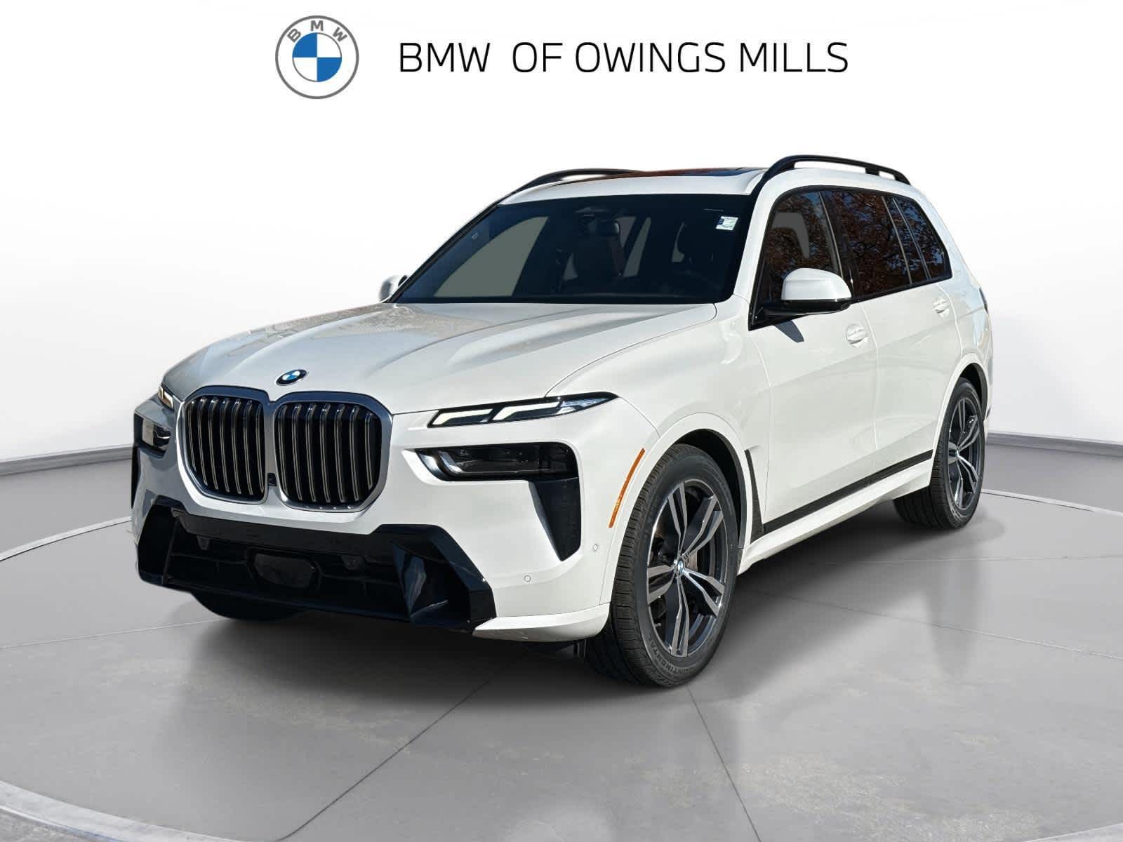 2023 BMW X7 40i's photo
