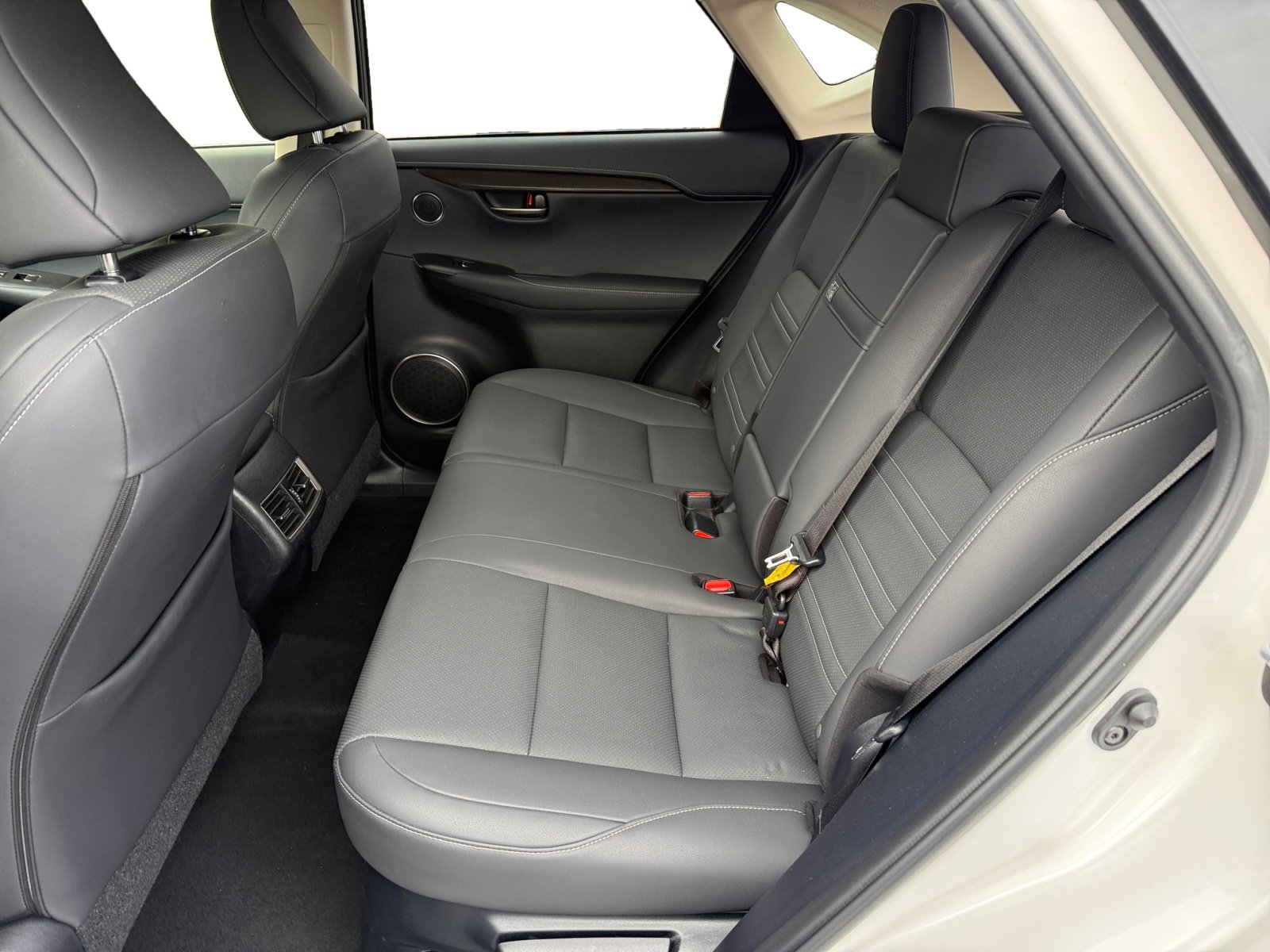2020 Lexus NX 300 photo 16