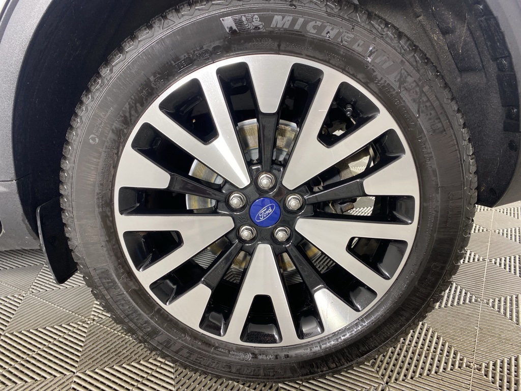 2020 Ford Escape SE Sport Hybrid photo 15