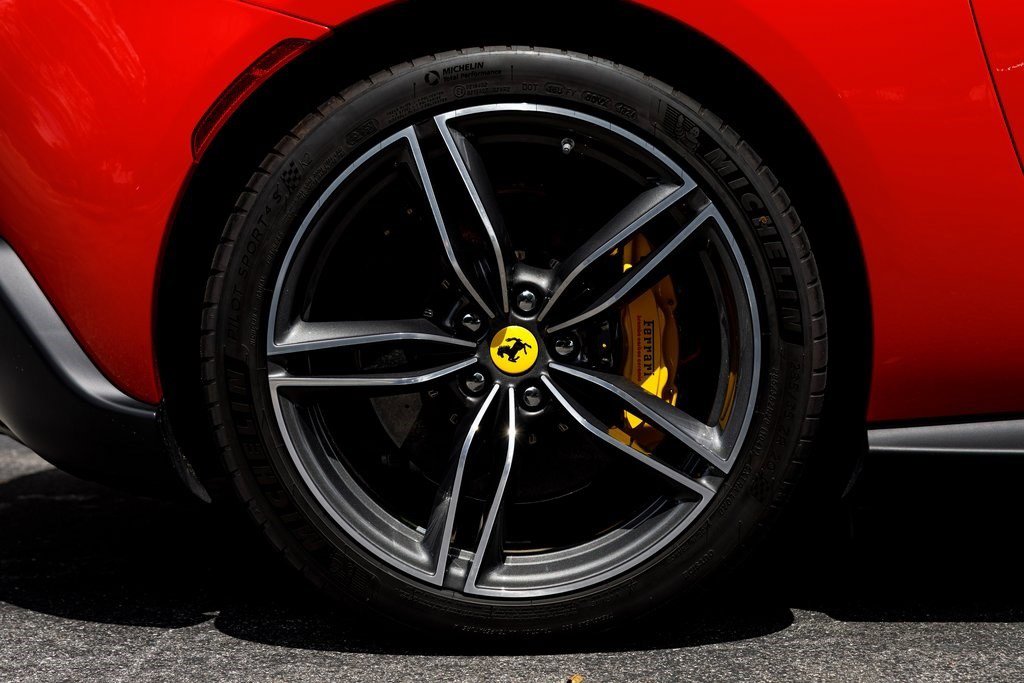 2025 Ferrari Roma Spider photo 43