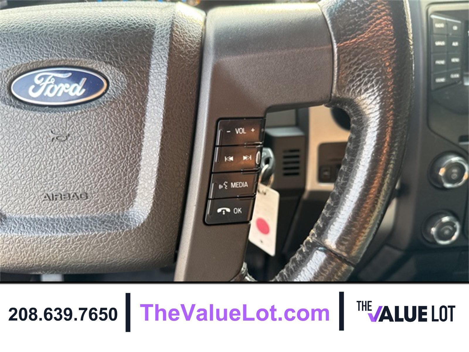 2013 Ford F-150 XLT photo 22