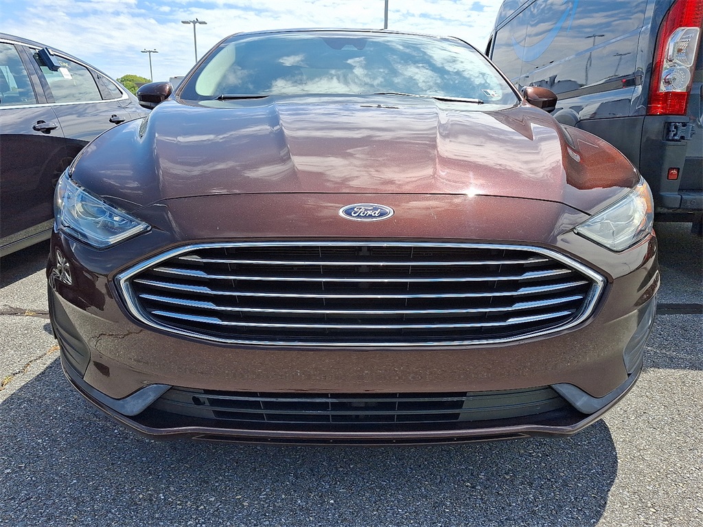 2019 Ford Fusion SE photo 2