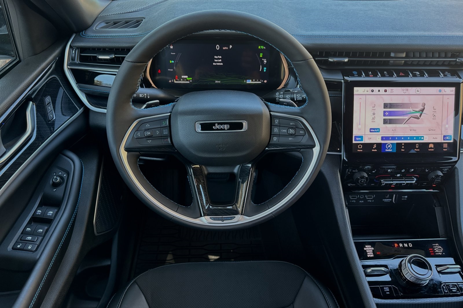 2023 Jeep Grand Cherokee Trailhawk 4xe photo 13