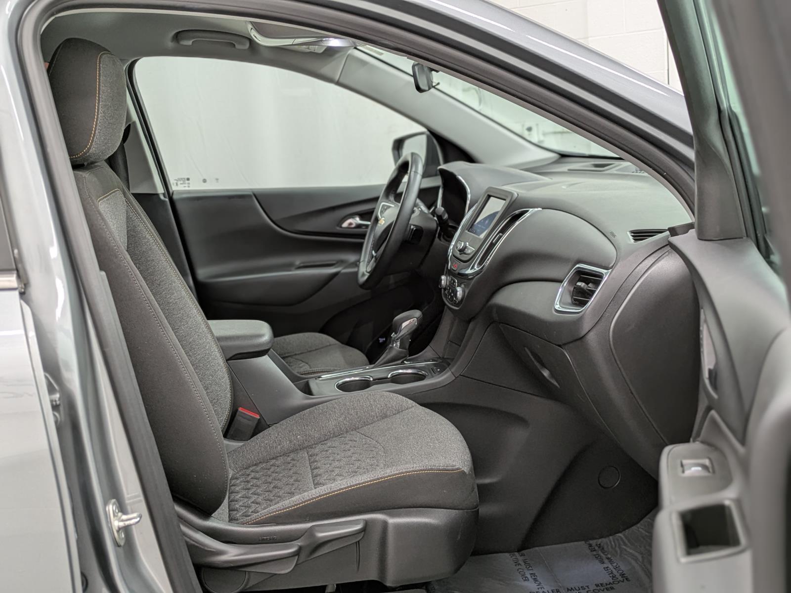 2024 Chevrolet Equinox LT photo 19