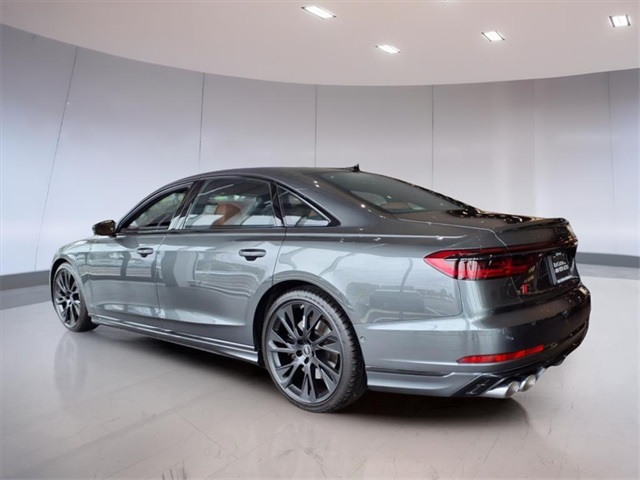2025 Audi S8 4.0T Quattro photo 2