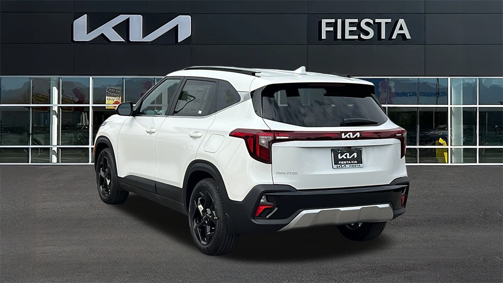 2026 Kia Seltos EX photo 2