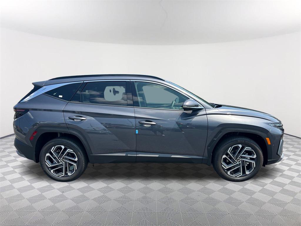 2025 Hyundai Tucson Hybrid Limited photo 4
