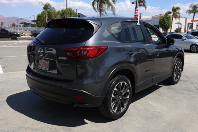 2016 Mazda CX-5 Grand Touring photo 2