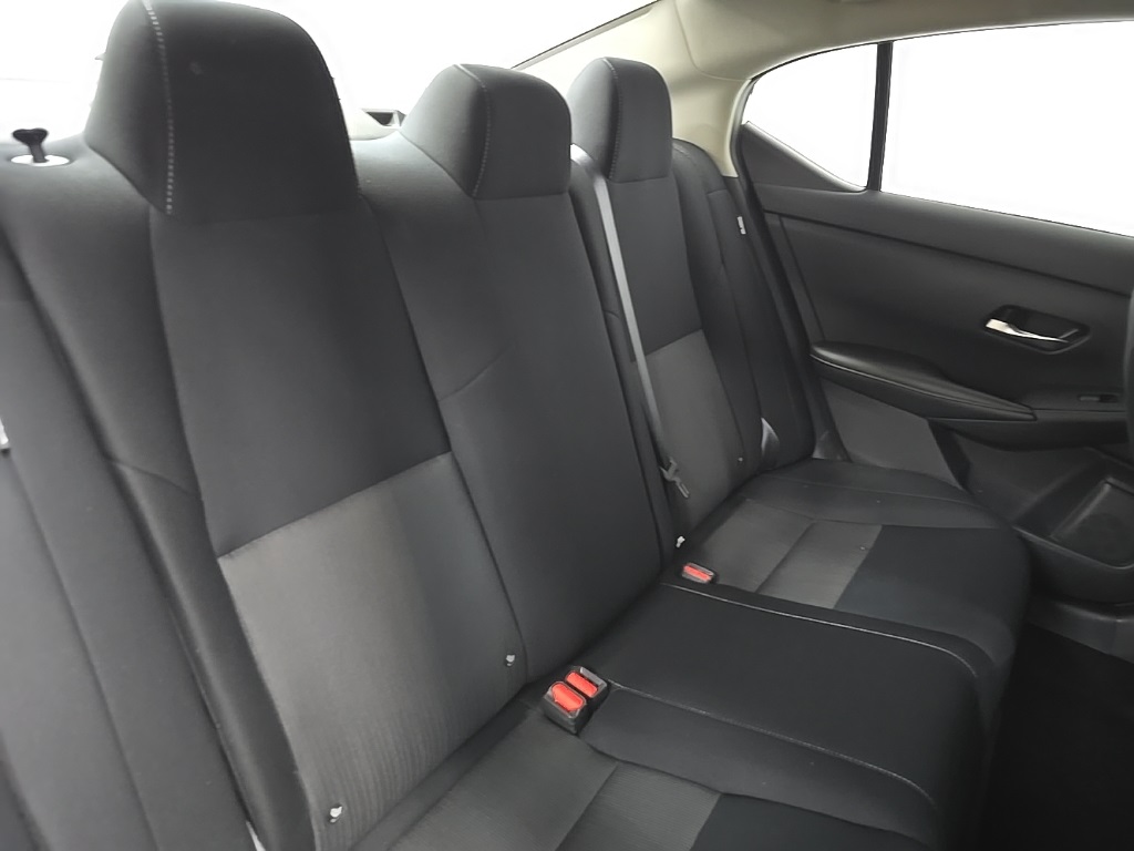 2023 Nissan Sentra SV photo 14