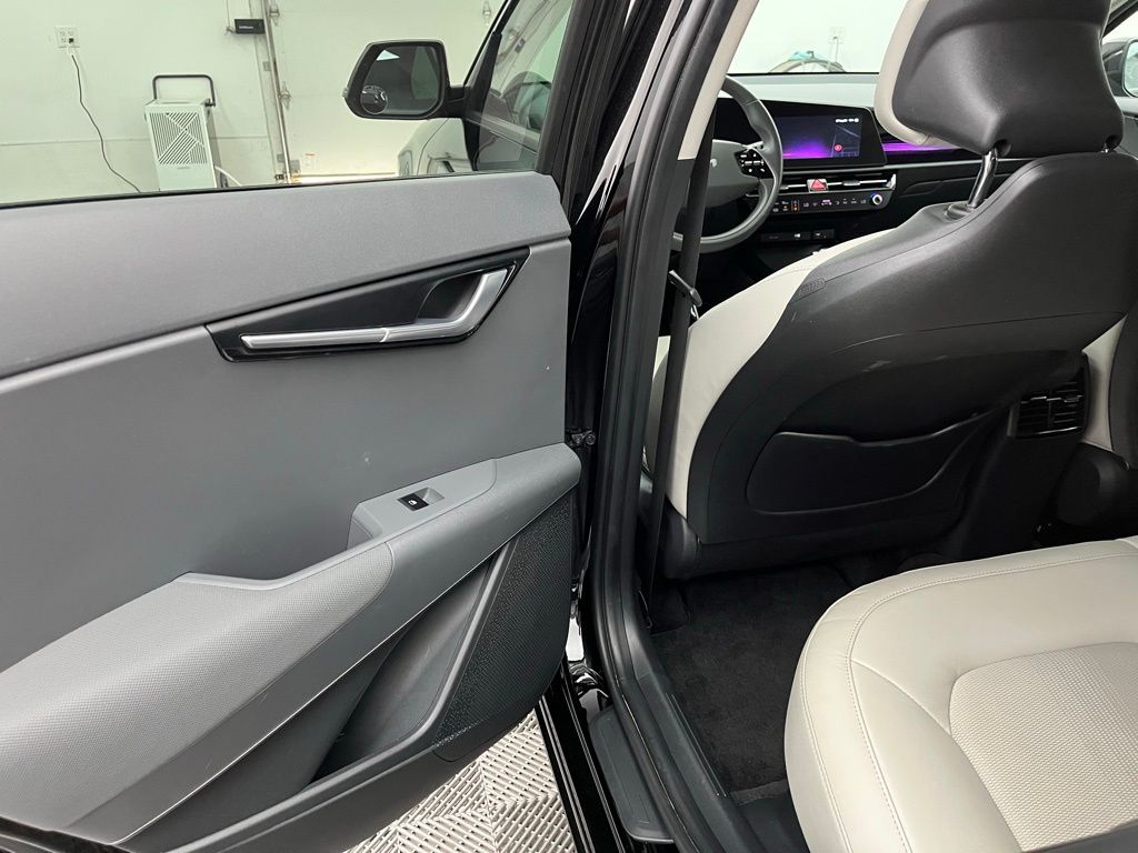 2023 Kia Niro EX photo 27