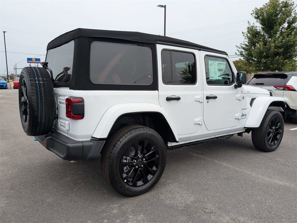 2024 Jeep Wrangler Sahara 4xe photo 4