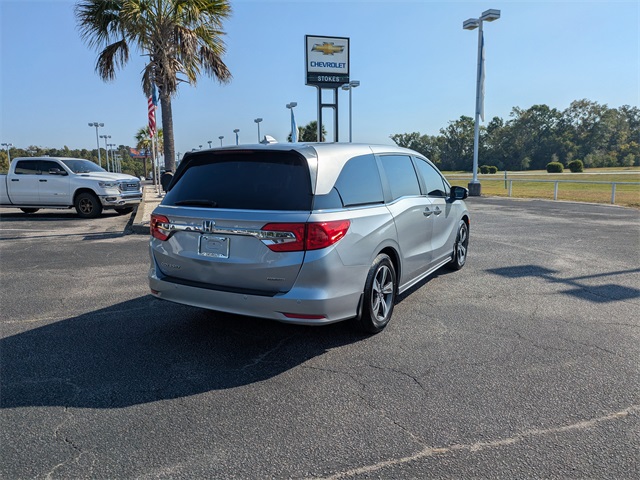 2020 Honda Odyssey Touring photo 3