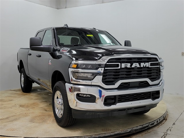 2025 Ram 2500 Tradesman photo 2