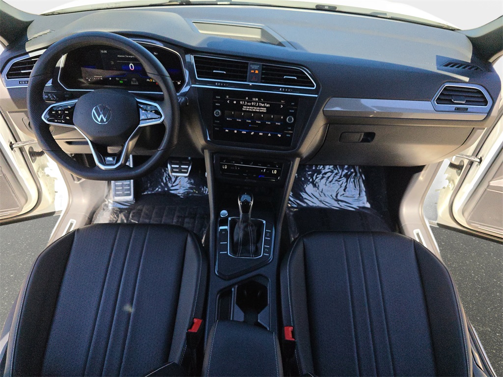 2022 Volkswagen Tiguan SE R-Line Black photo 8