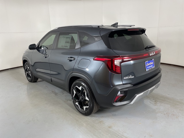 2026 Kia Seltos S photo 2