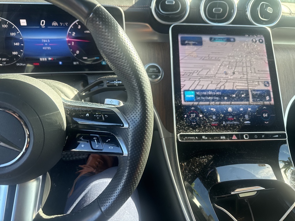 2023 Mercedes Benz GLC 300 photo 4