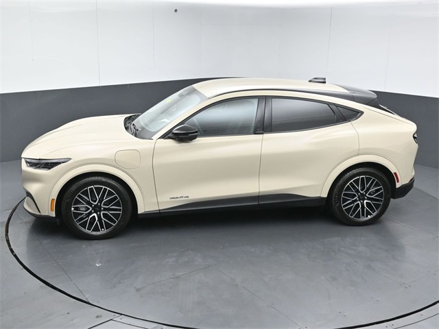 2025 FORD MUSTANG MACH-E - Image 44