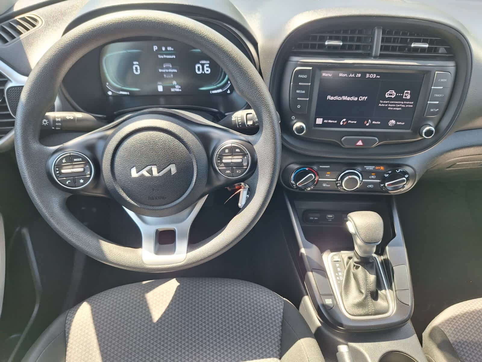 2024 Kia Soul LX photo 21