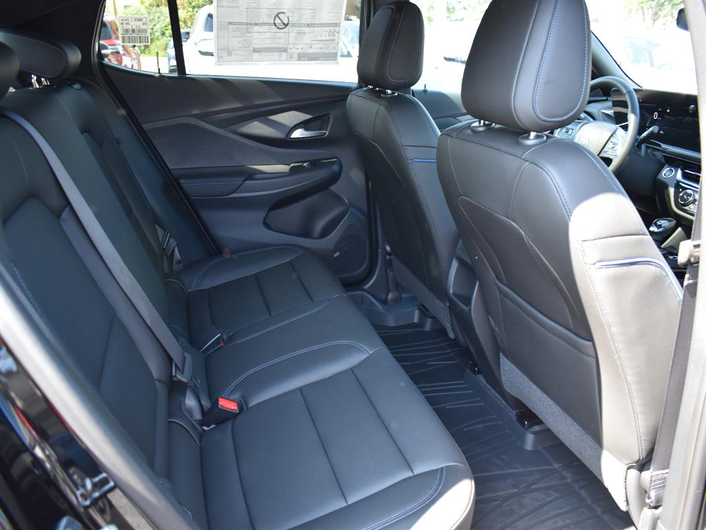 2025 Buick Envista ST photo 6