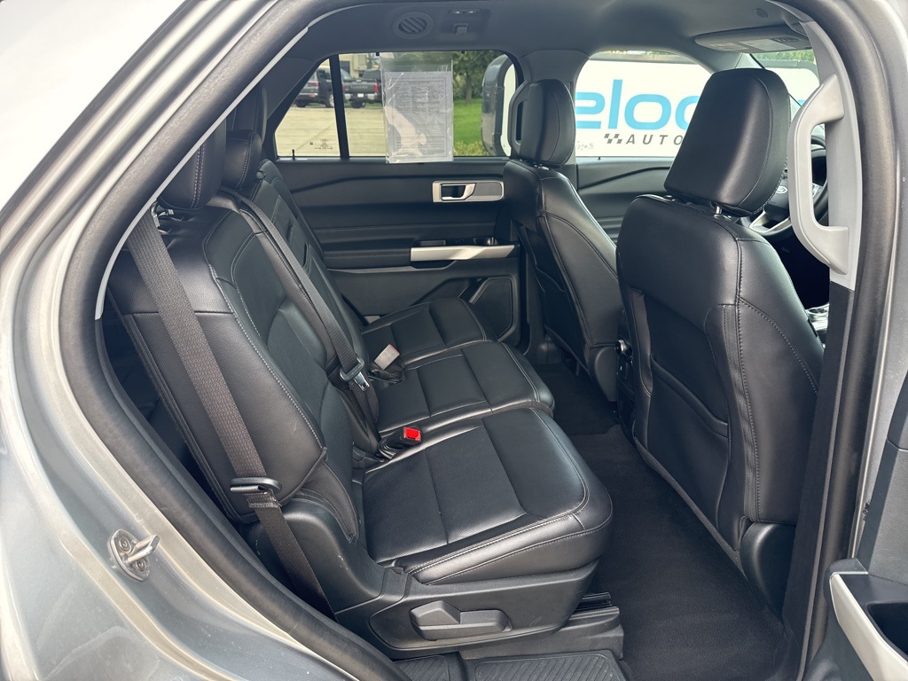 2023 Ford Explorer Limited photo 18