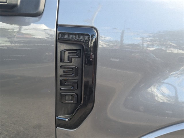 2021 Ford F-350 photo 18