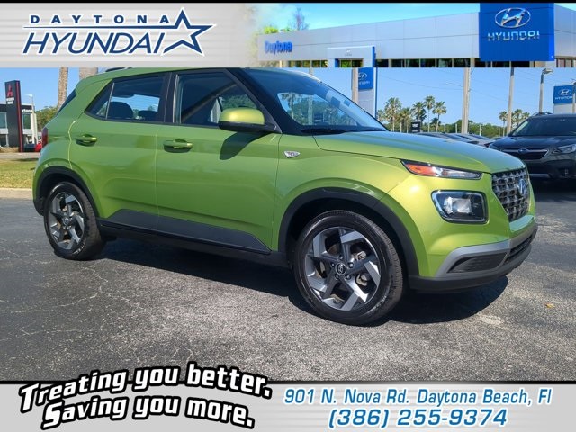 2023 Hyundai Venue SEL's photo