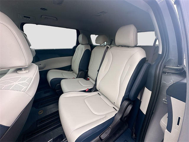 2026 Kia Carnival EX photo 22