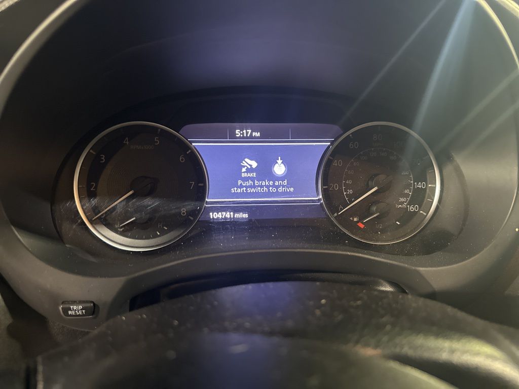 2019 Infiniti QX50 Luxe photo 2