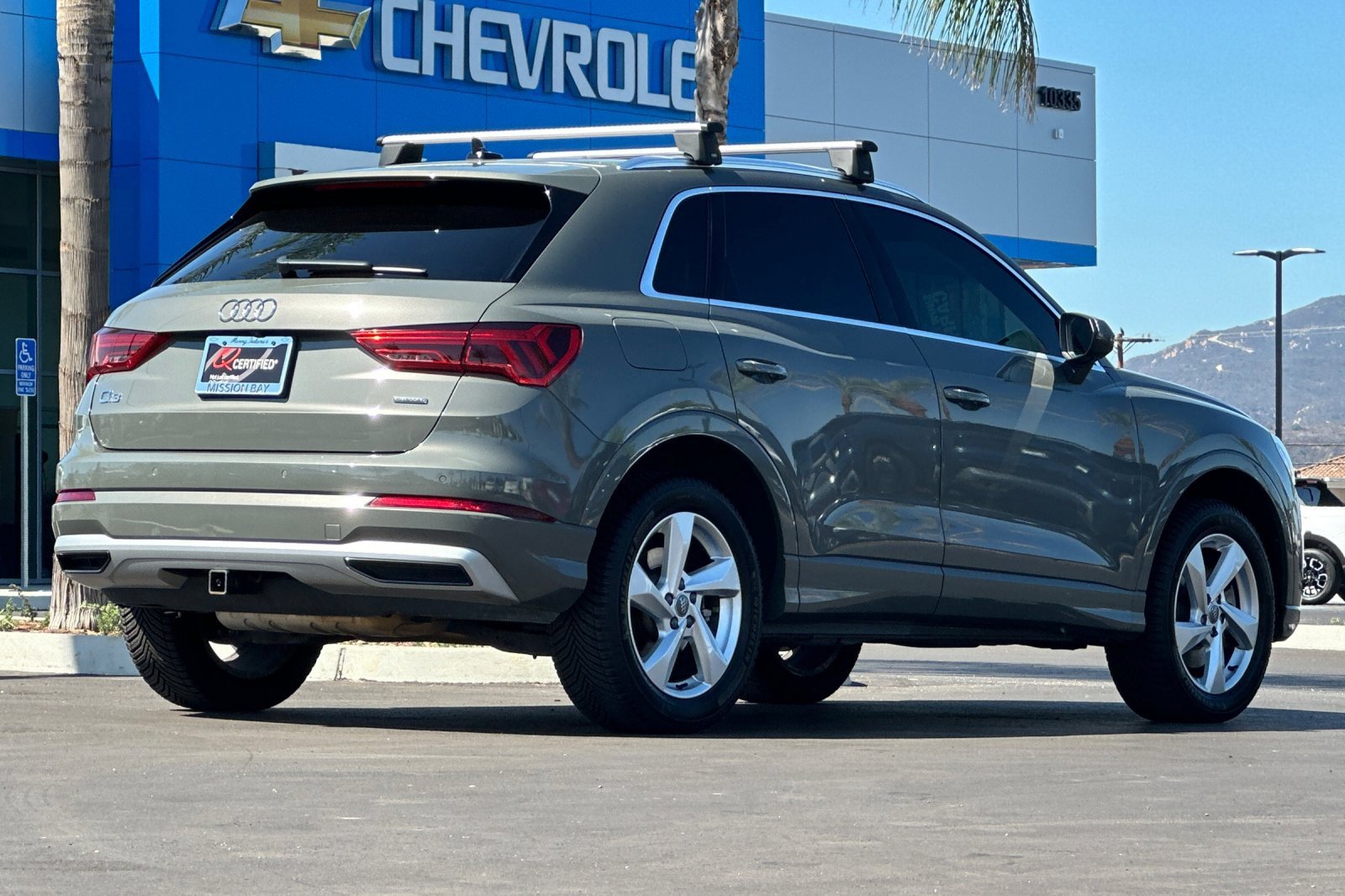2019 Audi Q3 Premium Plus photo 2