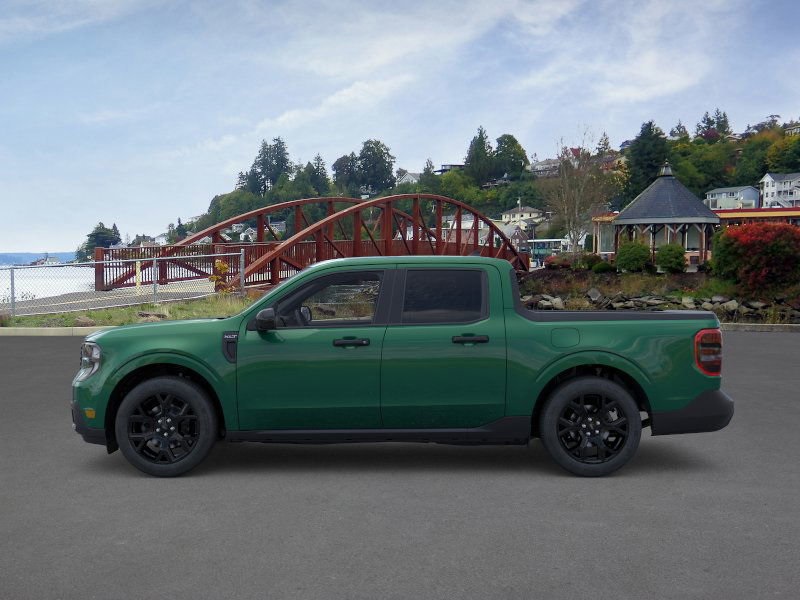 2025 Ford Maverick XLT photo 3