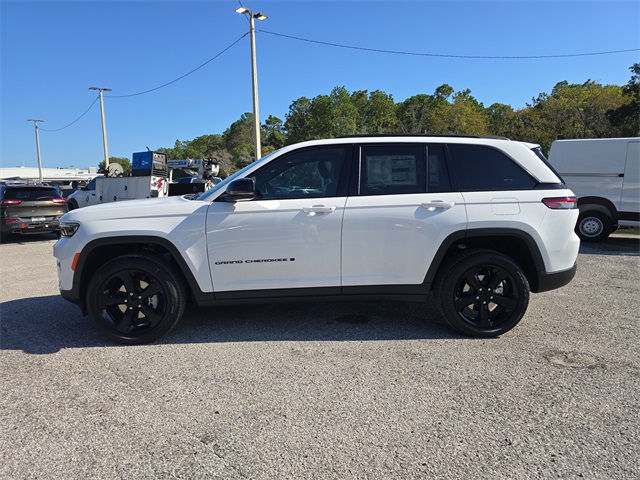 2025 Jeep Grand Cherokee Altitude X photo 2