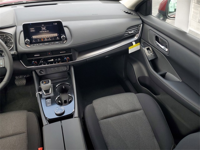 2026 Nissan Rogue SV photo 8