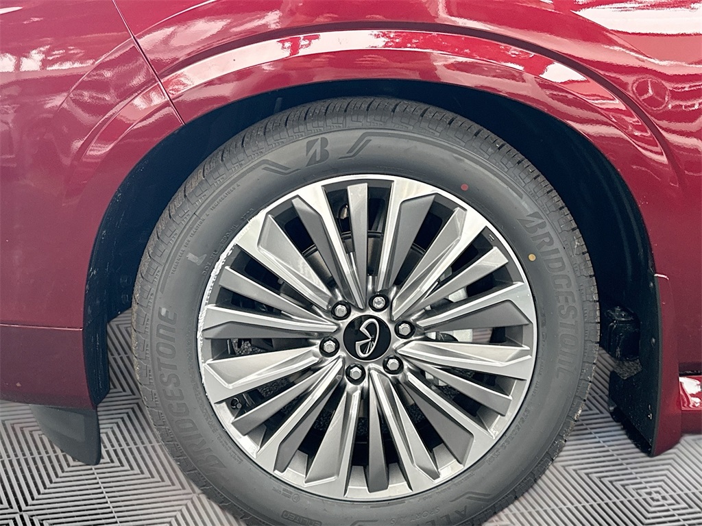 2026 Infiniti QX80 Luxe photo 32