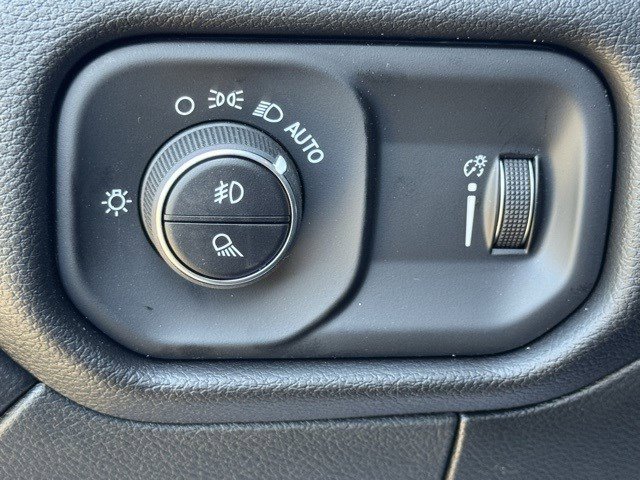 2026 Ram 2500 Big Horn photo 11