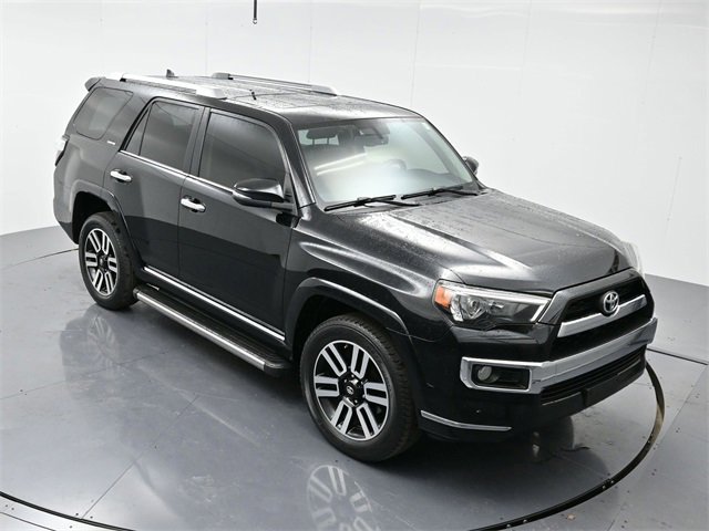 2018 Toyota 4Runner SR5 photo 33