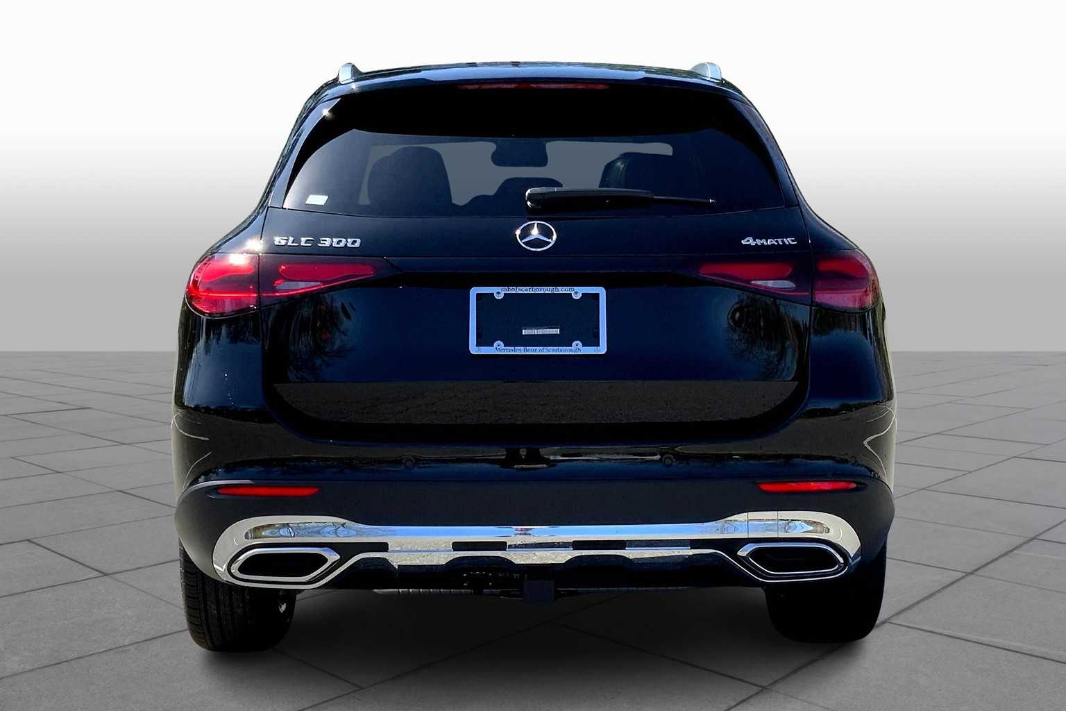 2025 Mercedes Benz GLC 300 4MATIC photo 4