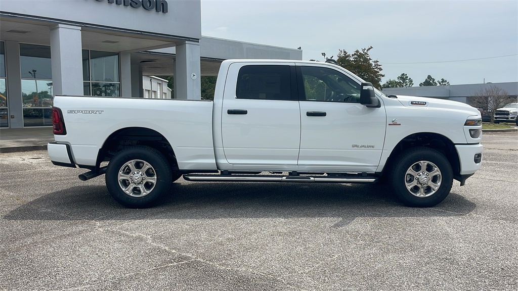 2025 Ram 3500 Big Horn photo 8